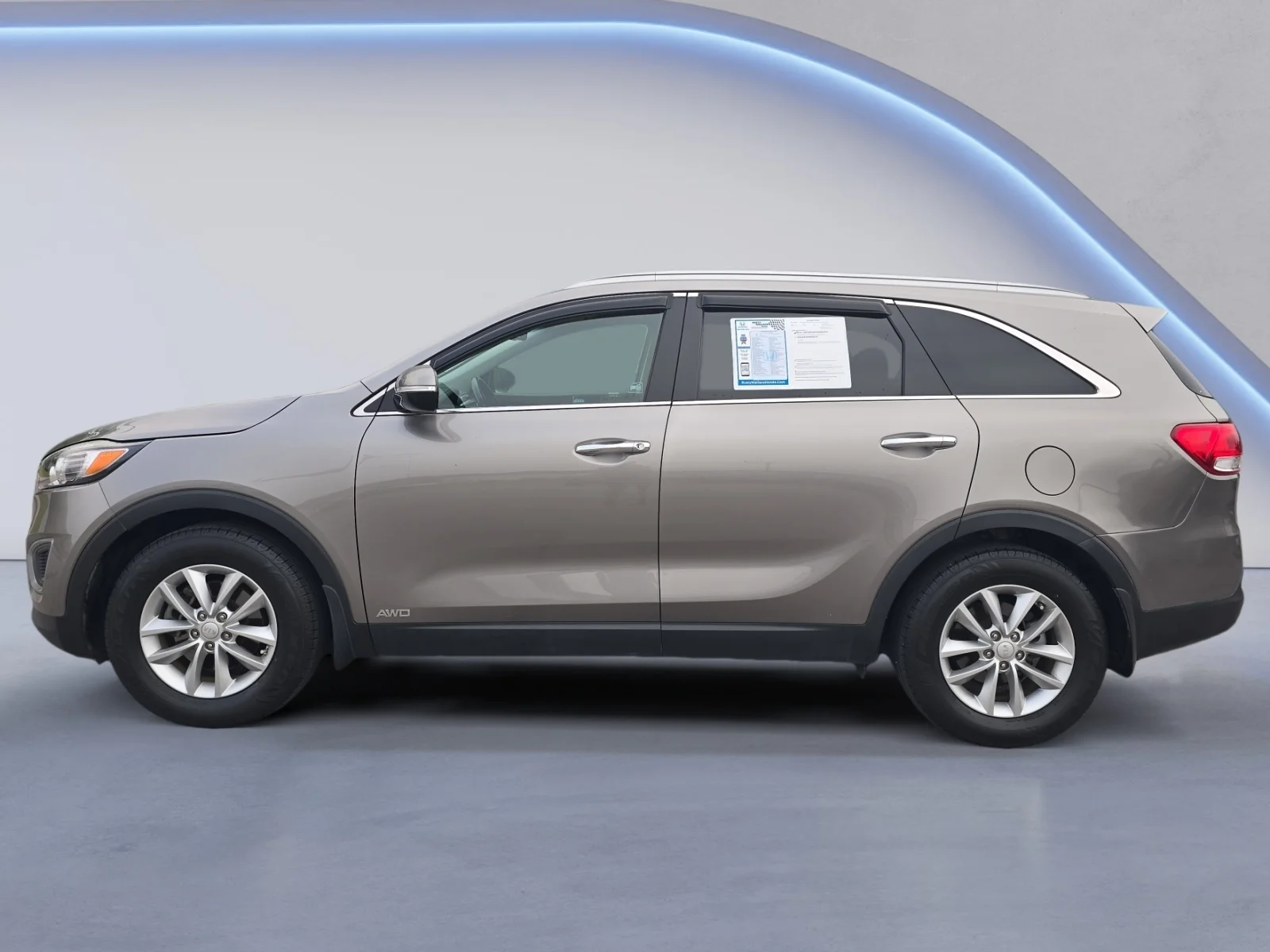 Used 2018 Titanium Silver Kia LX image 2