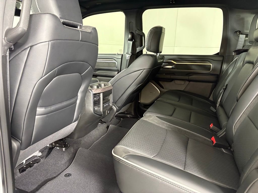 New 2026 Granite Crystal Metallic Clear-Coat Exterior Paint RAM Laramie image 38