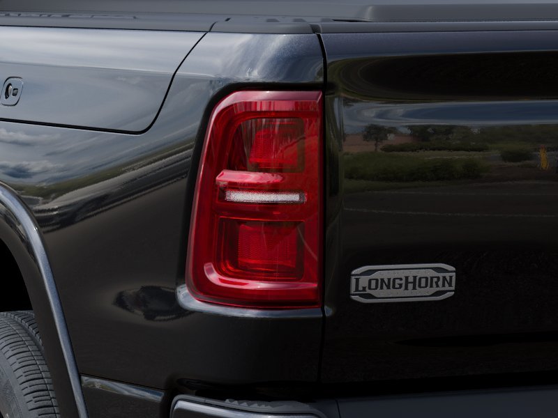 New 2026 Diamond Black Crystal Pearl-Coat Exterior Paint RAM Limited image 50