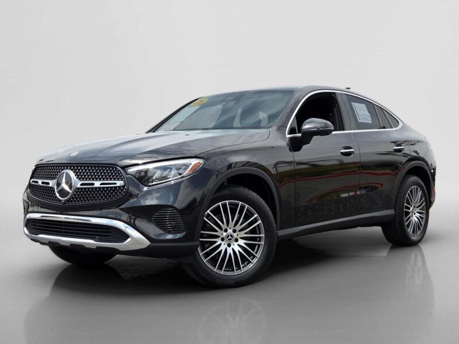 2025 Mercedes-Benz GLC