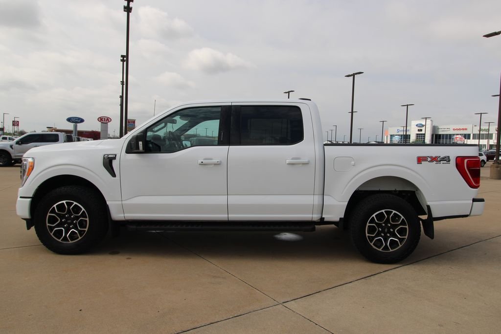 Used 2022  Ford XLT image 17