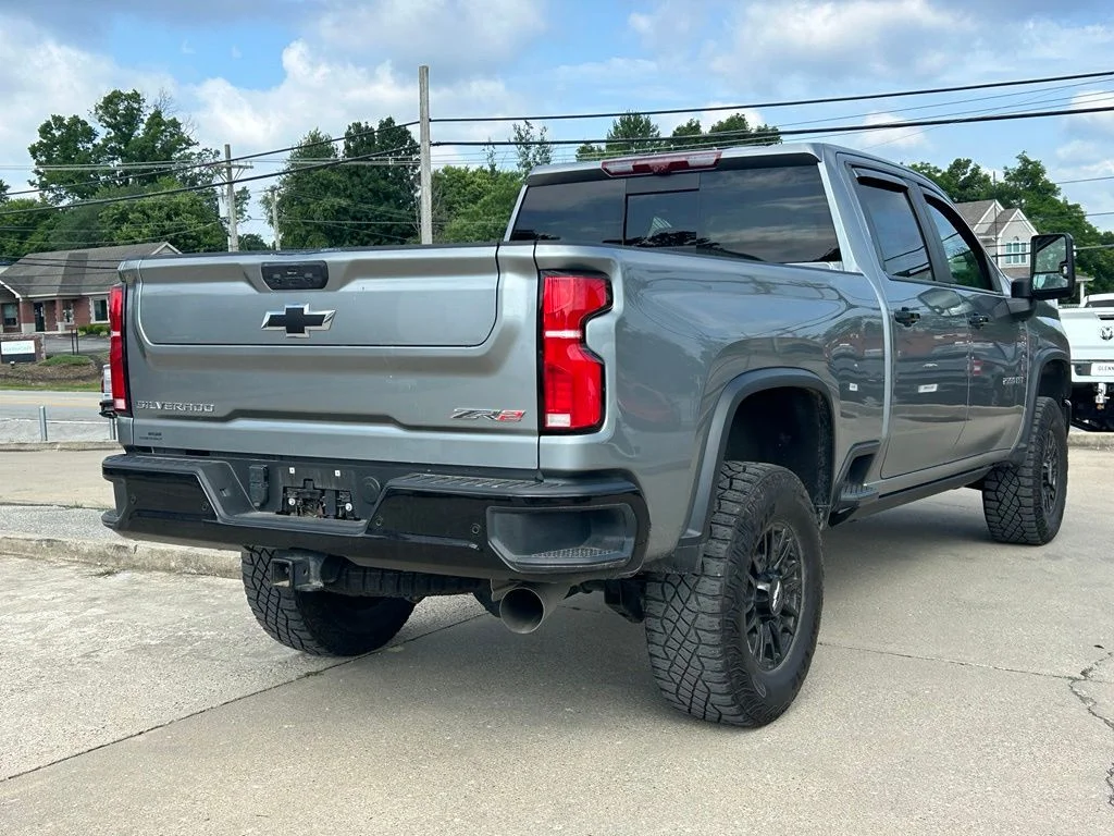 Used 2025 Gray Chevrolet ZR2 image 6