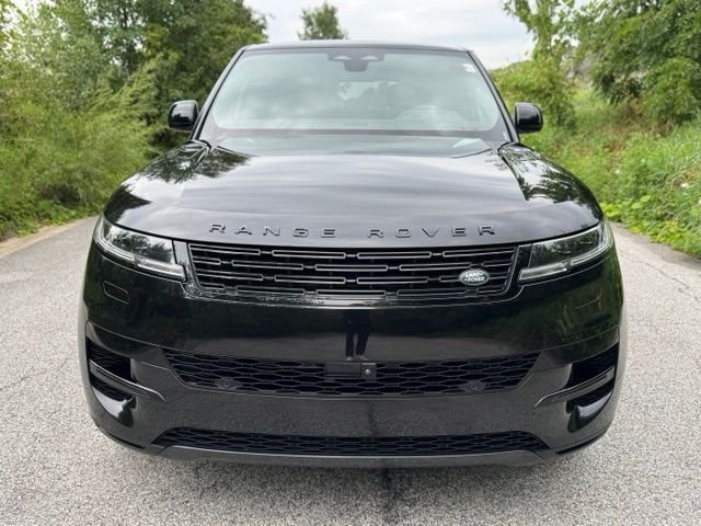 Used 2025 Santorini Black Metallic Land Rover SE image 3