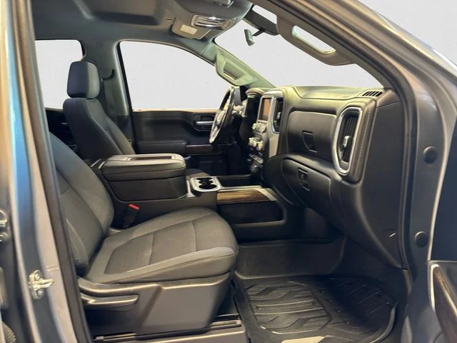 Used 2021 Steel Metallic GMC Elevation image 16