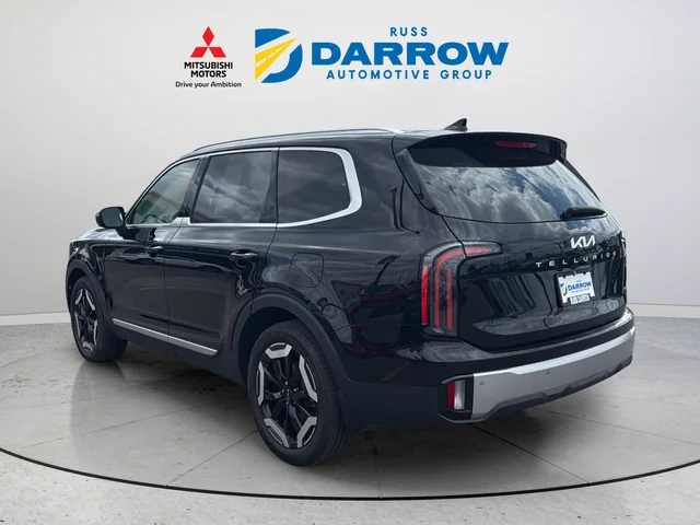 Used 2023 Black Kia EX image 3