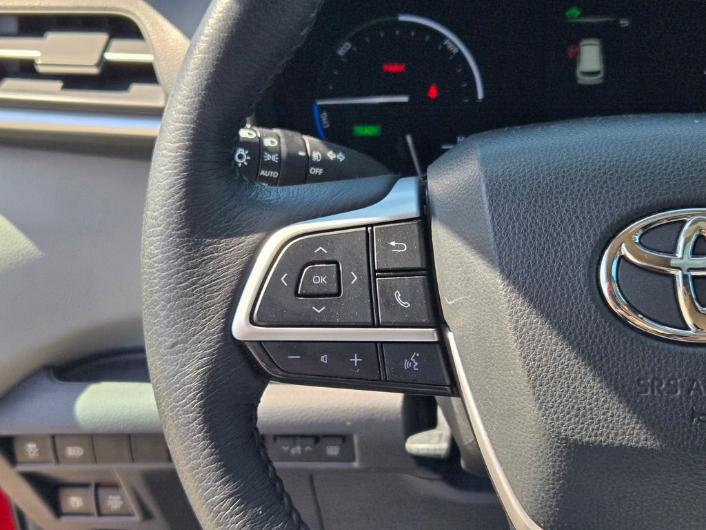2023 Toyota Sienna XLE - Photo 39