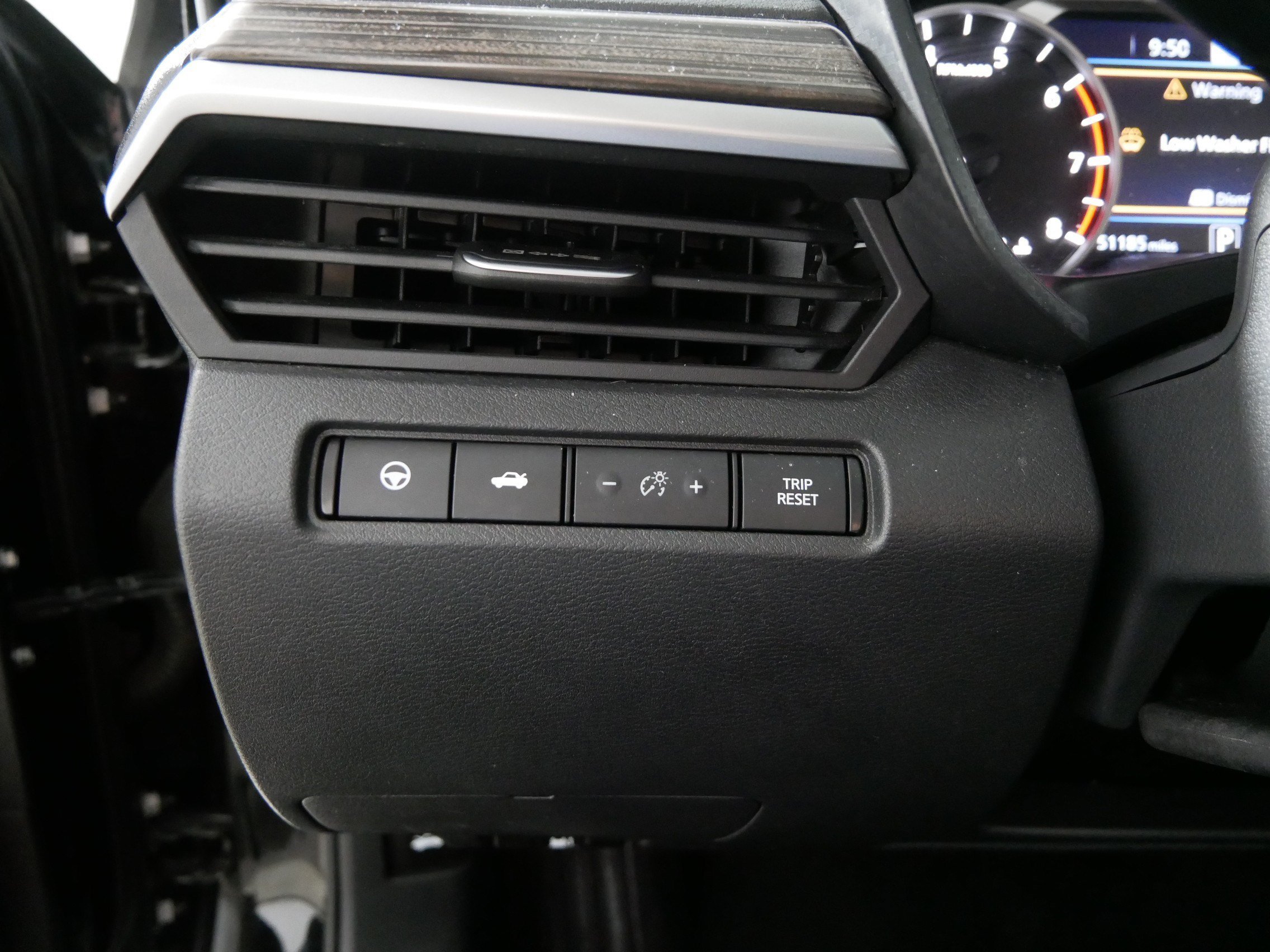Used 2020 Super Black Nissan 2.0 Platinum image 26