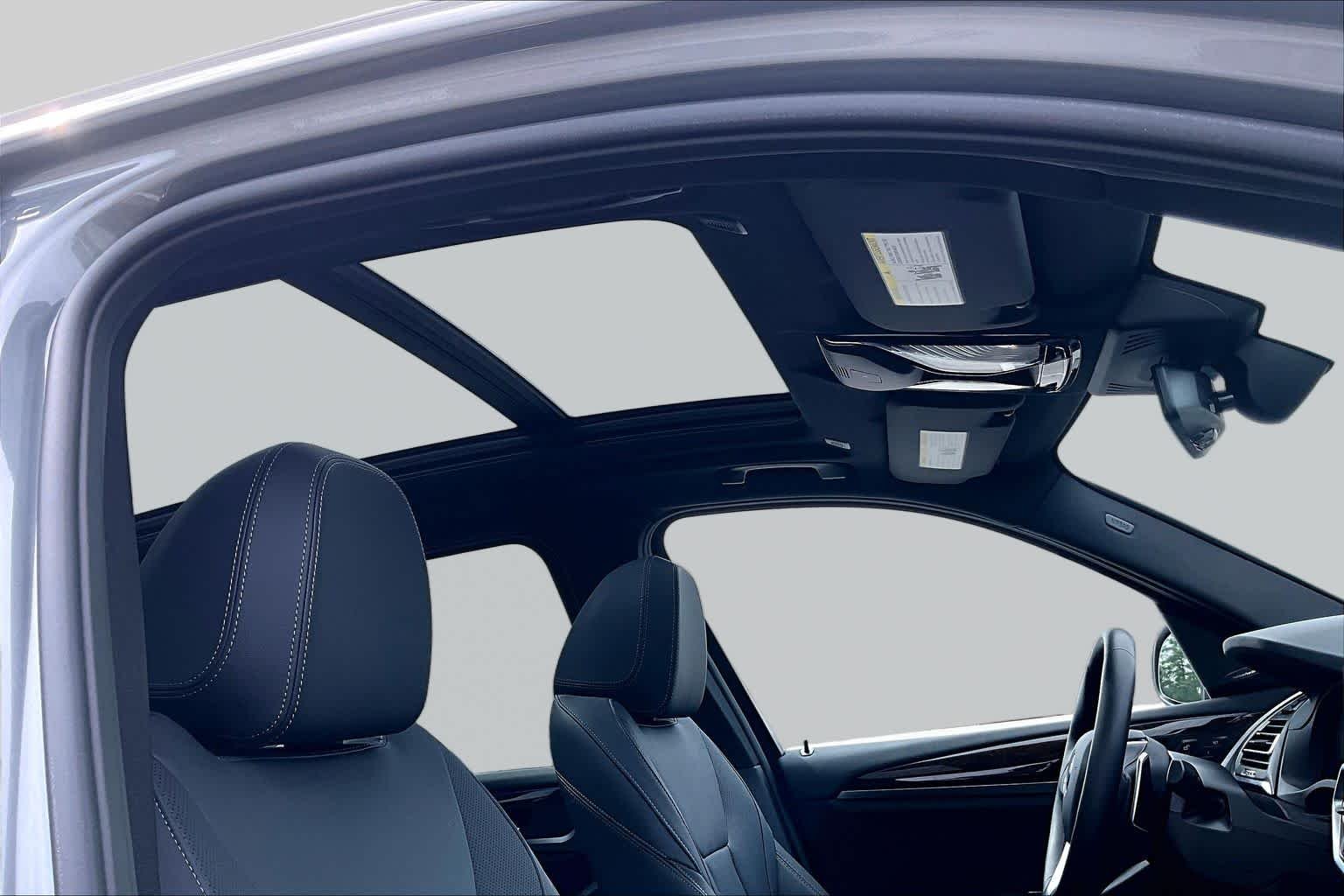 Used 2024 Skyscraper Grey Metallic BMW sDrive30i image 14
