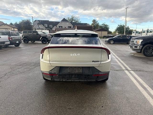 Used 2024 Glacier Kia  image 7