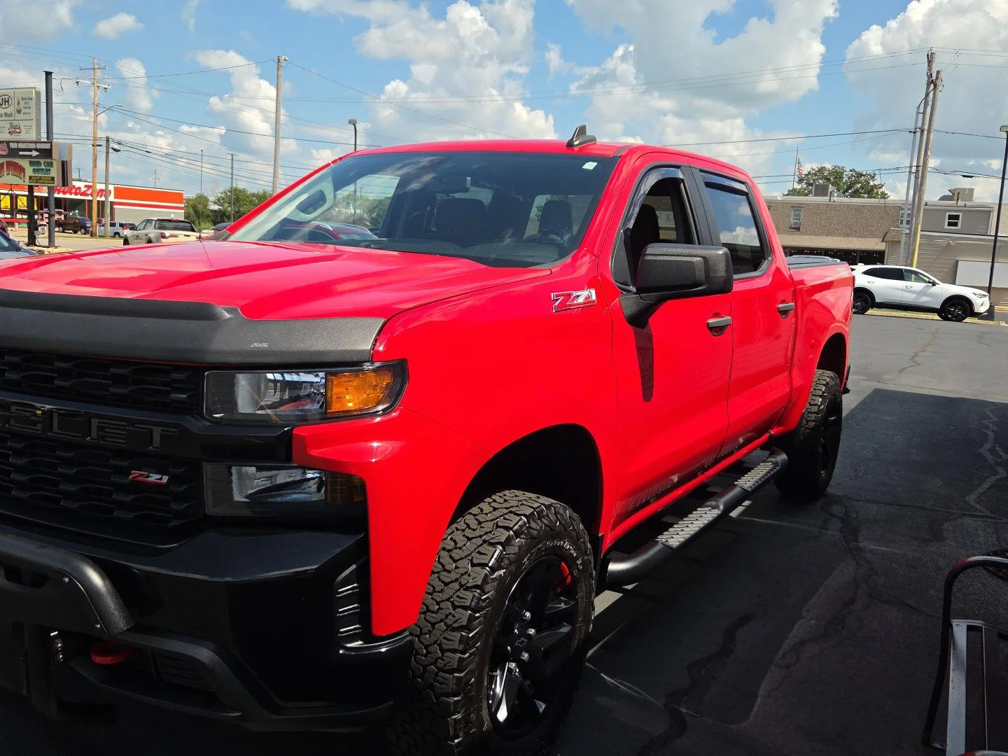Used 2019 RED HOT Chevrolet Custom Trail Boss image 9