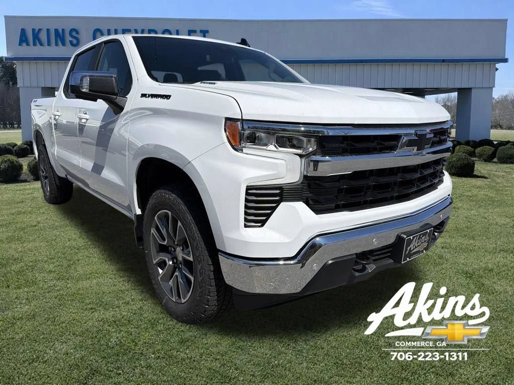 New 2026 Summit White Chevrolet LT image 4