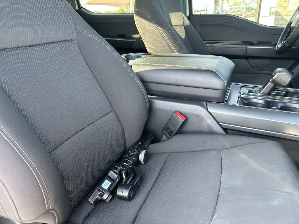 Certified Used 2024 Avalanche Ford XLT image 23