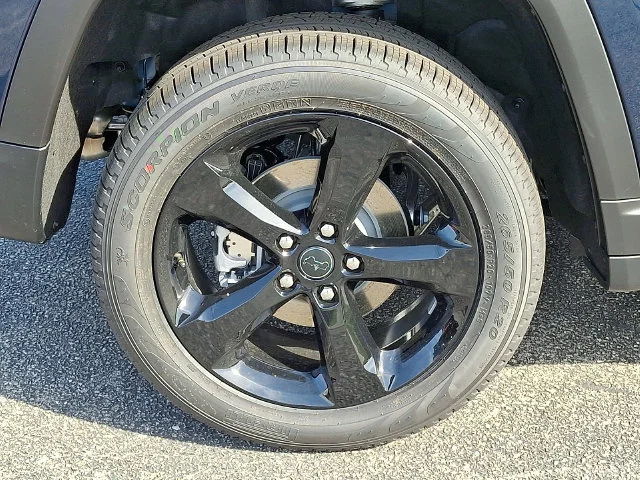 New 2027 Blue Jeep Limited image 5