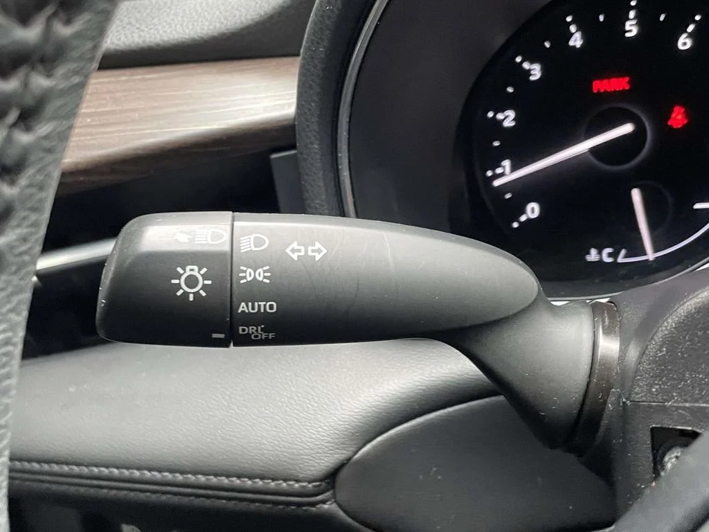 Used 2022 Red Toyota XLE image 22