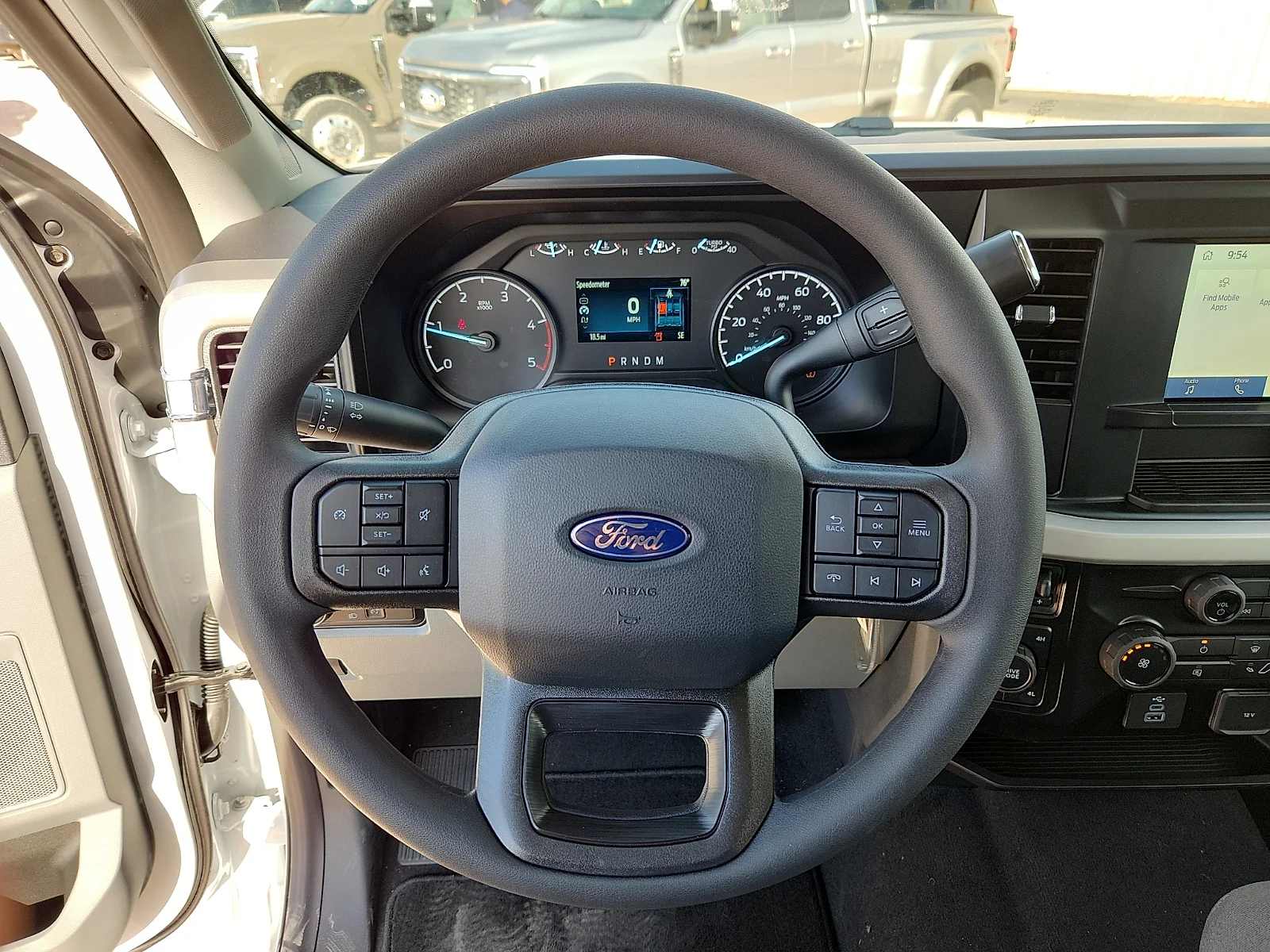 New 2027 Oxford White Ford XLT image 21