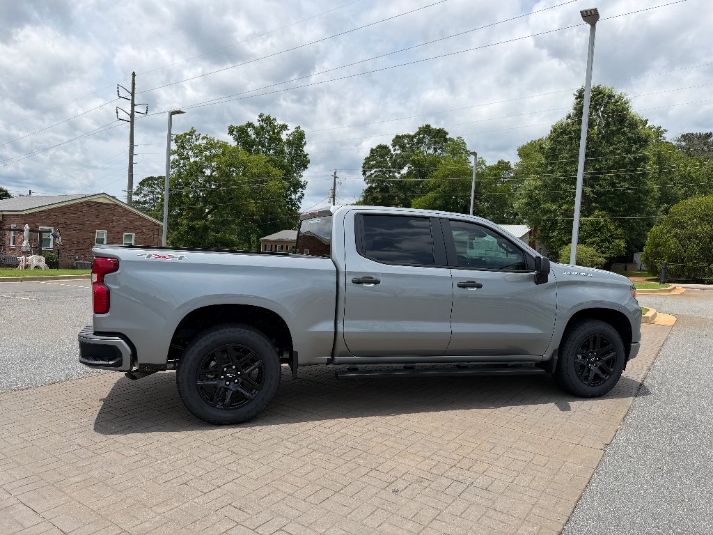 2026 Chevrolet Silverado 1500 Custom - Photo 9
