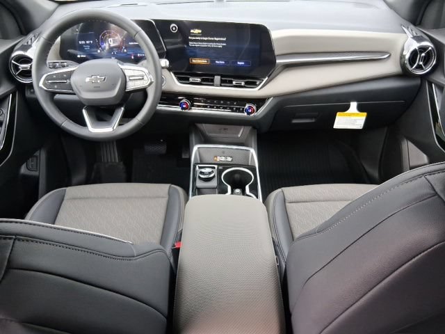 2027 Chevrolet Equinox LT - Photo 11