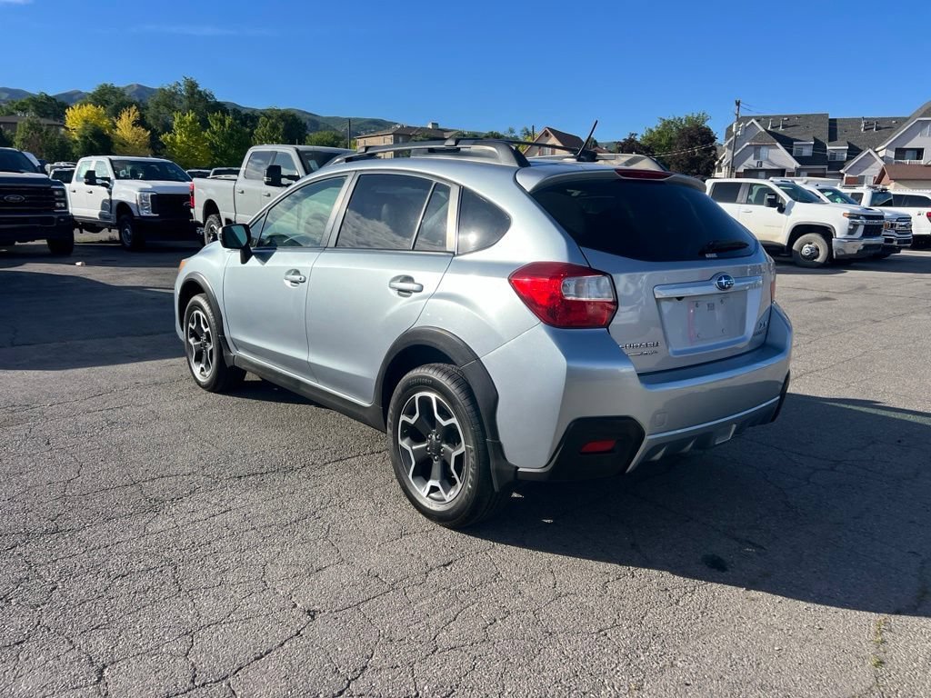 Used 2015 Ice Silver Metallic Subaru 2.0i Limited image 10