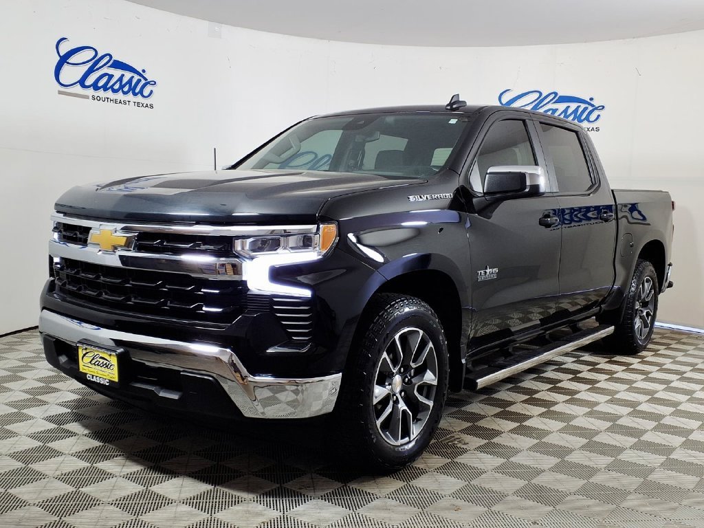 Used 2024 Black Chevrolet LT image 6