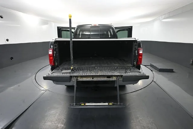 Used 2008 Black Ford Lariat image 30
