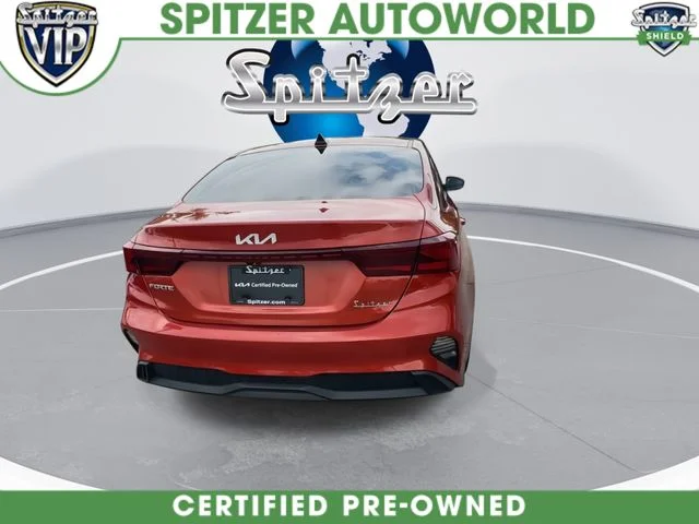 Used 2023 Red Kia LXS image 8