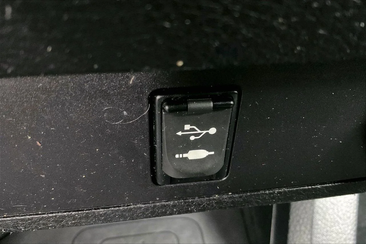 Used 2017 Red Toyota SR image 16
