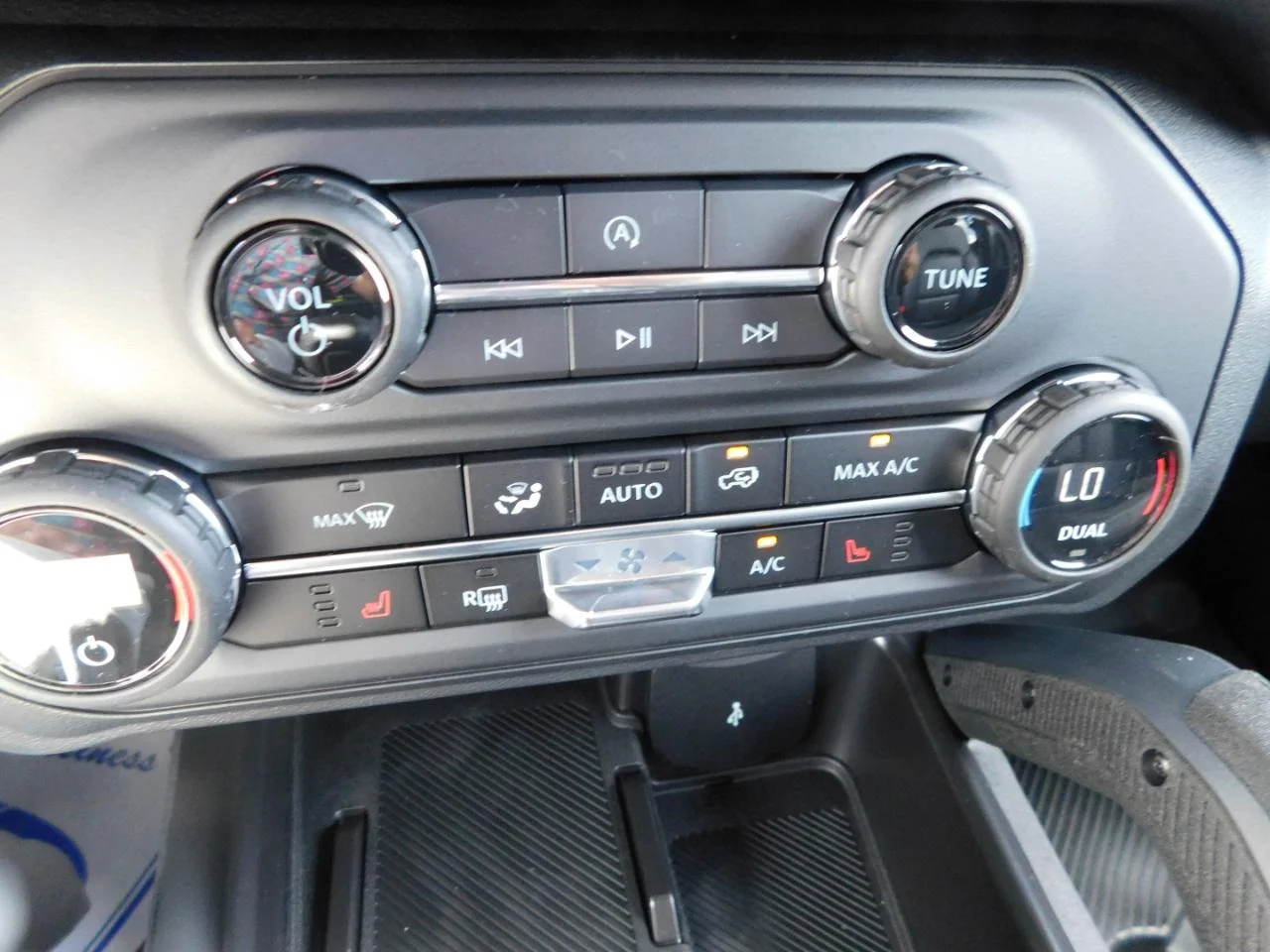 New 2026 Desert Sand Ford Big Bend® image 40