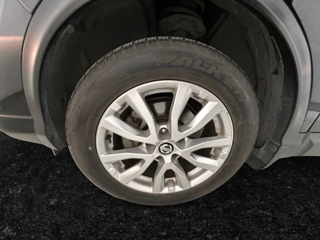 Used 2020 Black Nissan SV image 27