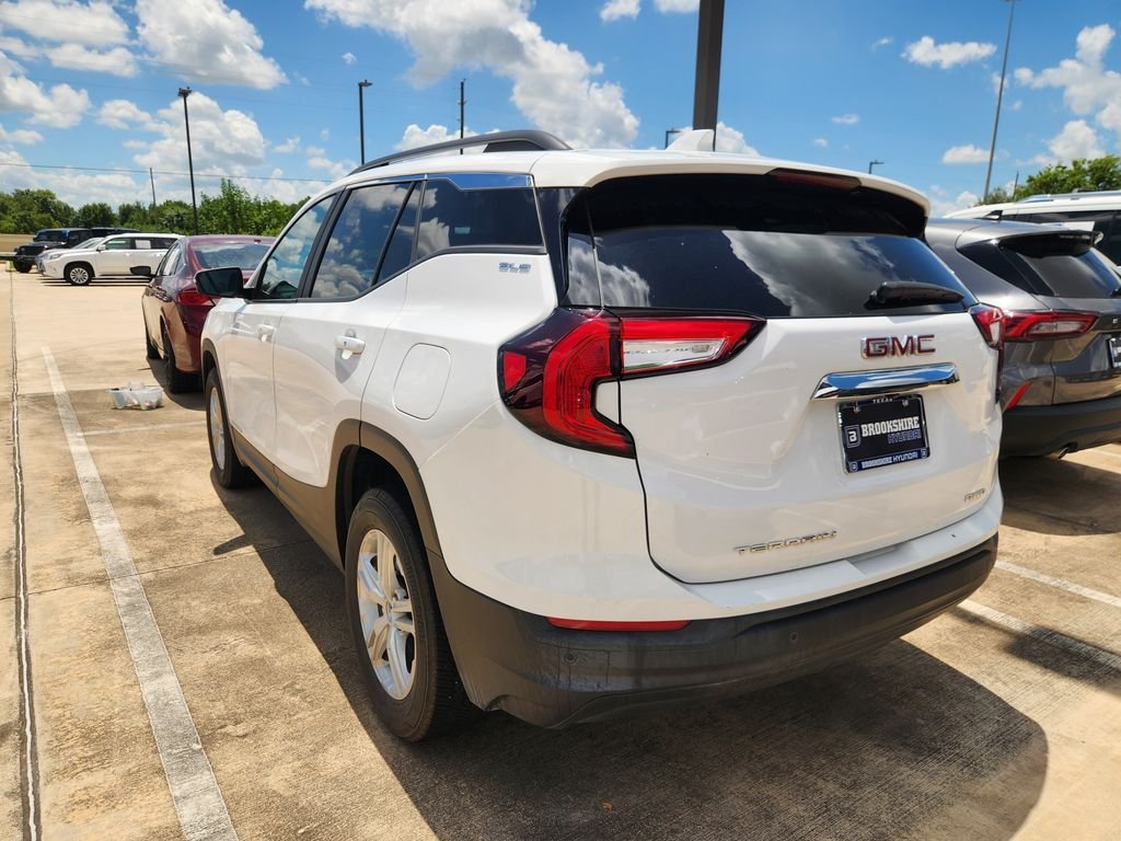 Used 2023 Summit White GMC SLE image 7