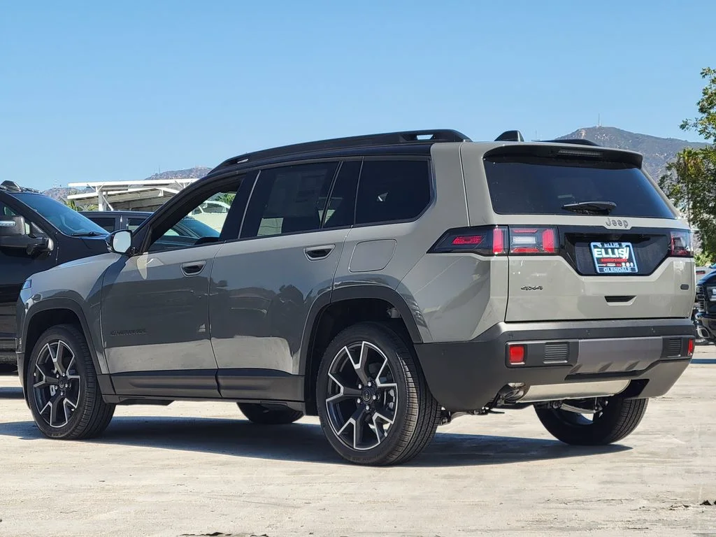 New 2026 Sting-Gray Clear-Coat Exterior Paint Jeep Overland image 2
