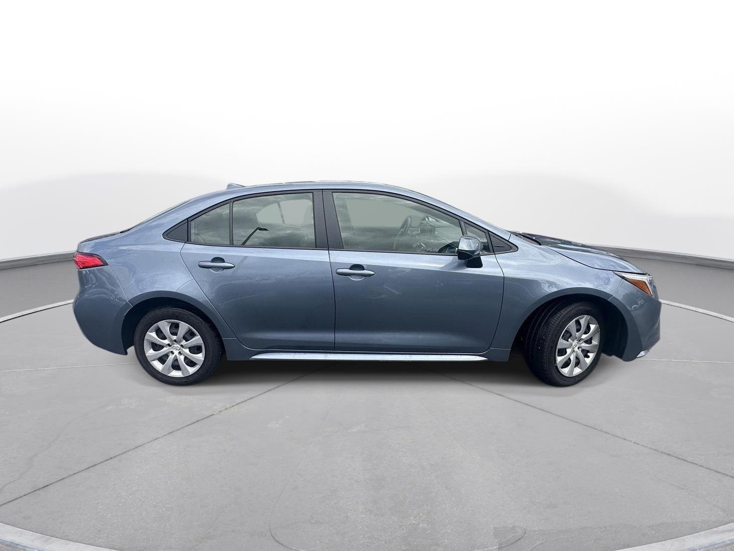 Used 2026 Celestite Toyota Hybrid LE image 5