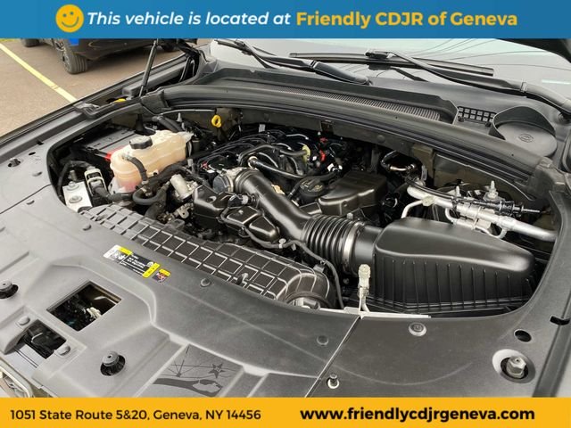 Used 2022 Gray Jeep Limited image 29