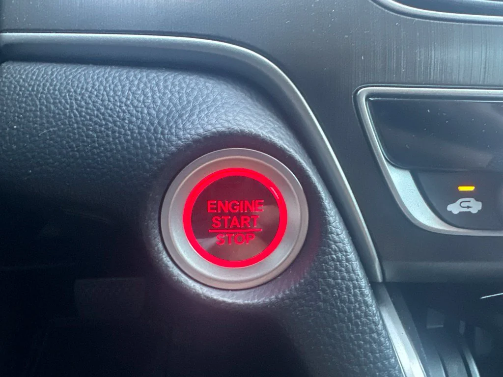 Used 2018 Black Honda LX image 17