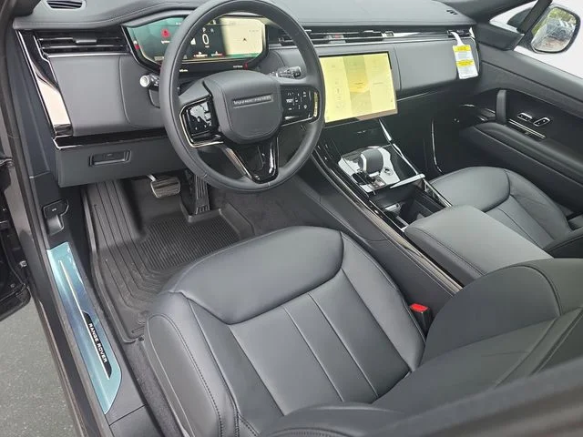 New 2026 Carpathian Grey Land Rover Dynamic SE image 13