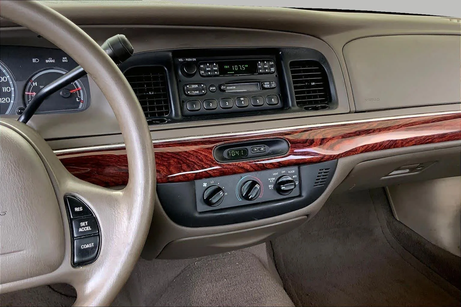 Used 2000 HARVEST GOLD CLEARCOAT METALLIC Mercury GS image 6