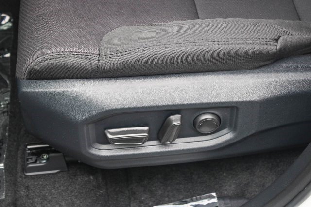 2026 Toyota Tundra SR5 - Photo 23