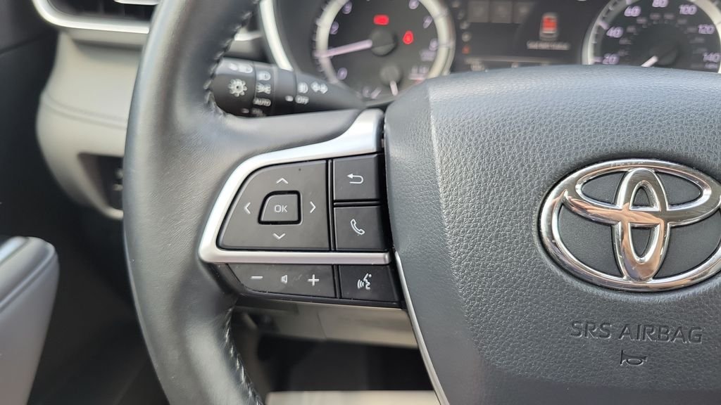 Used 2023 Gray Toyota XLE image 20