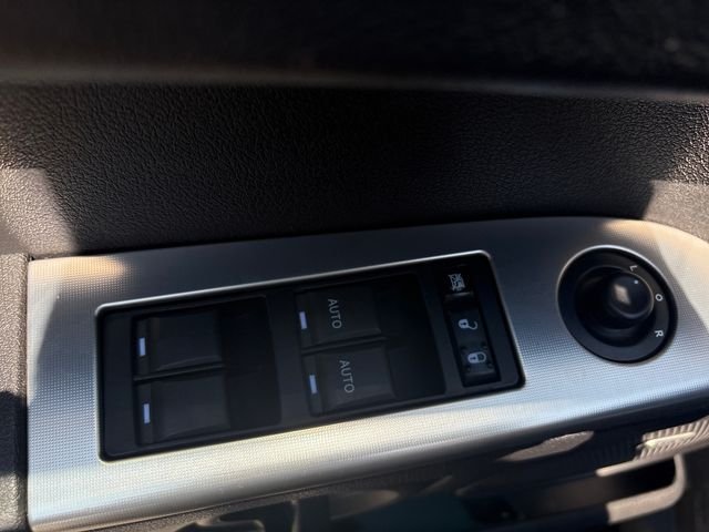 Used 2008 Blue Jeep Sport image 15