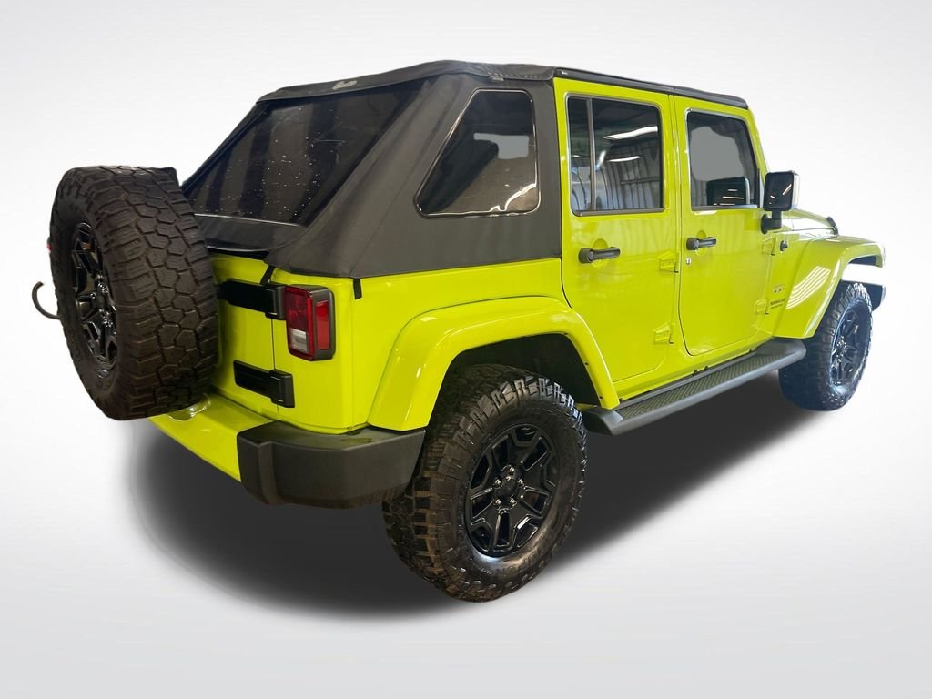 Used 2017 Green Jeep Unlimited Sahara image 5