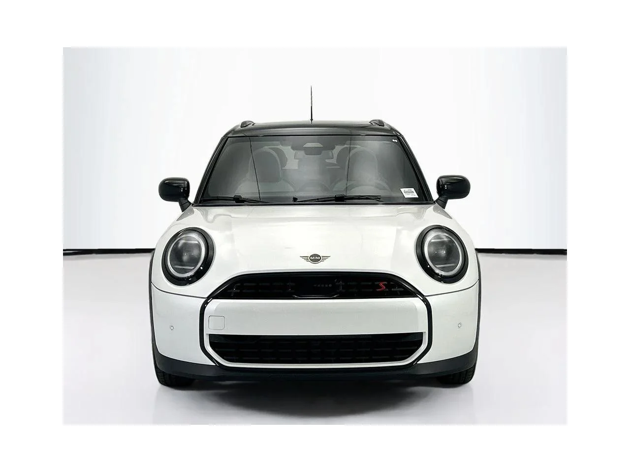 New 2026 Nanuq White Metallic MINI SIGNATURE PLUS image 2