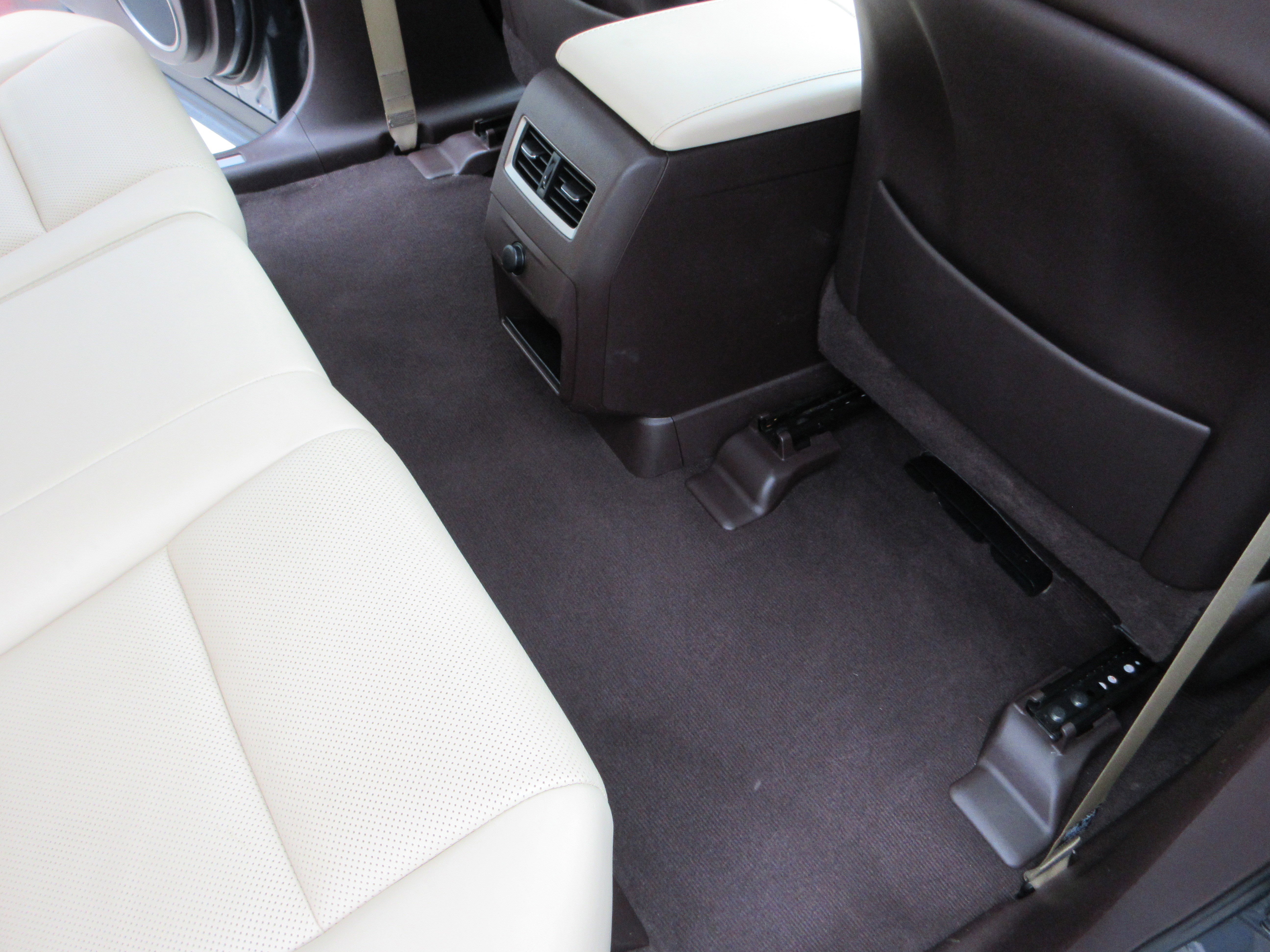 Used 2016 Nebula Gray Pearl Lexus 450h image 20