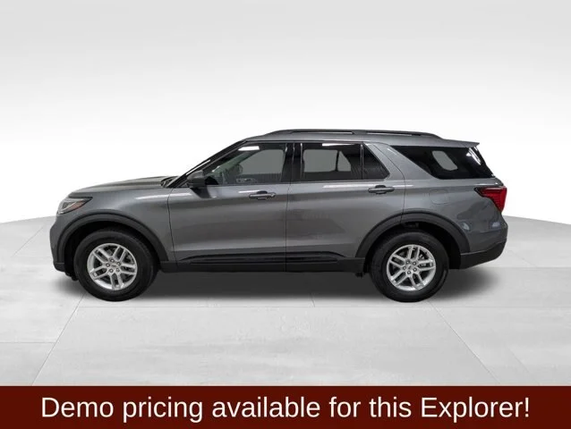 New 2026 Carbonized Gray Metallic Ford Active image 32