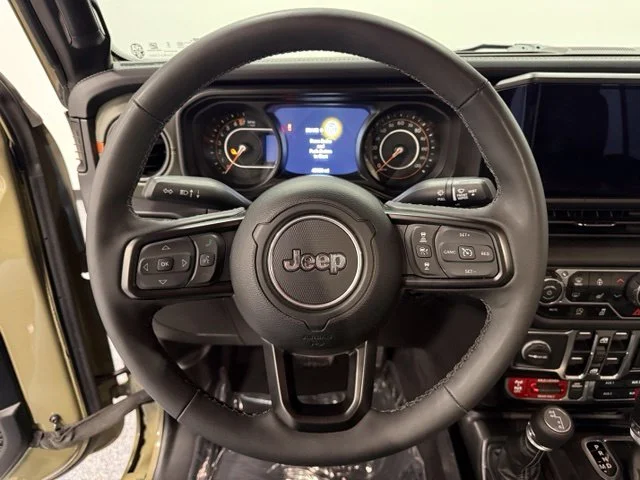 Used 2025  Jeep Mojave image 20