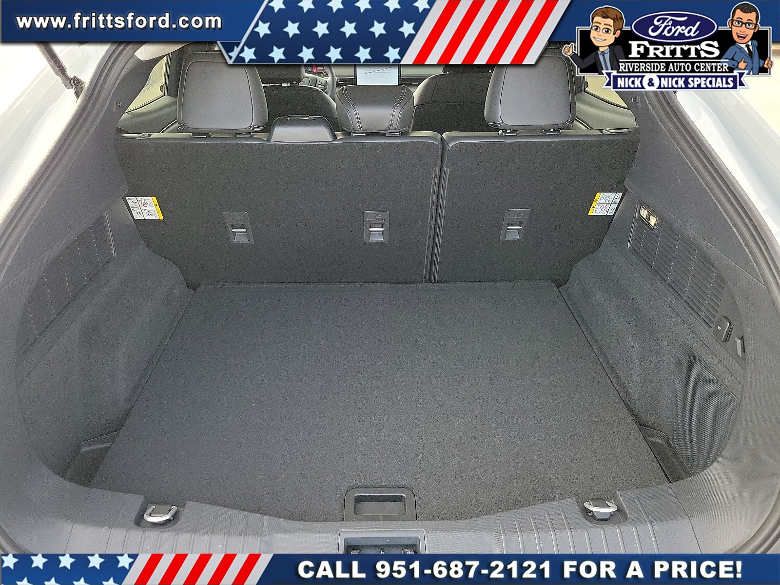 New 2026 Star White Metallic Tri-coat Ford Premium image 23