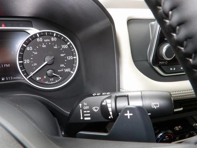 2025 Nissan Rogue SV - Photo 31