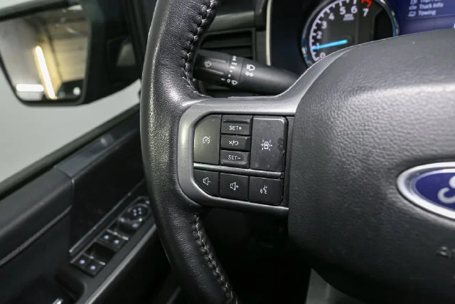 Used 2022 Black Ford XLT image 32