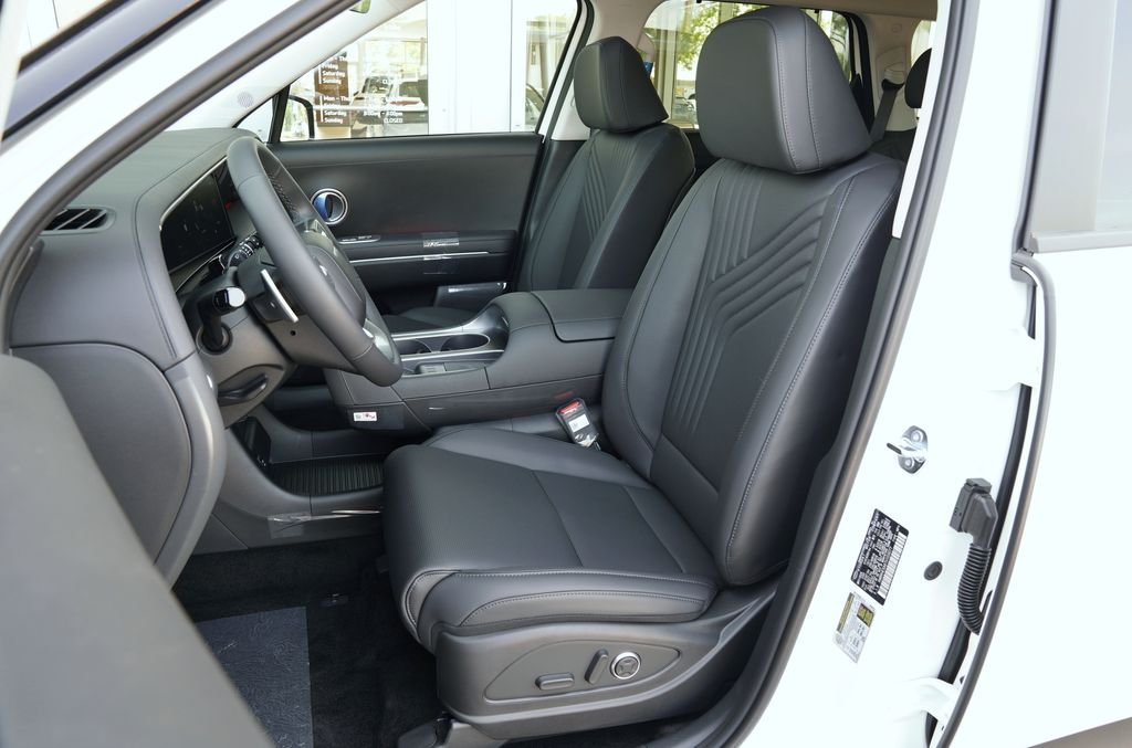 New 2026 Creamy White Pearl Hyundai SEL Premium image 36