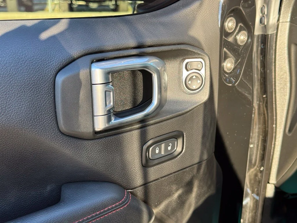 Used 2022 Black Jeep Rubicon image 15