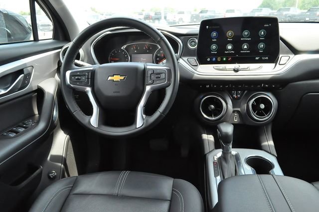 Used 2023 Sterling Gray Metallic Chevrolet 3LT image 18