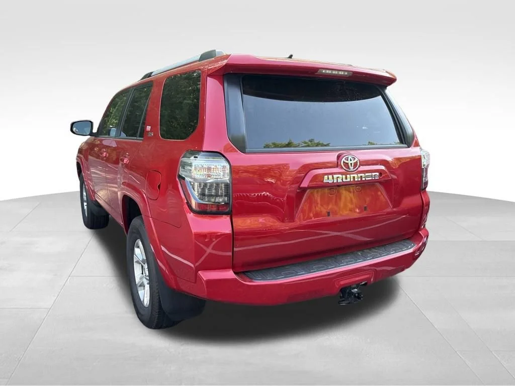 Used 2021 Bk Toyota SR5 image 16